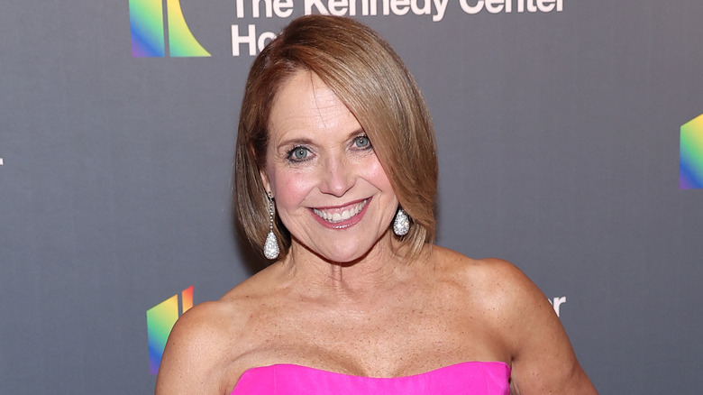 Katie Couric souriante