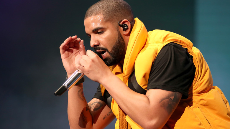 Drake se produit lors d'un concert 