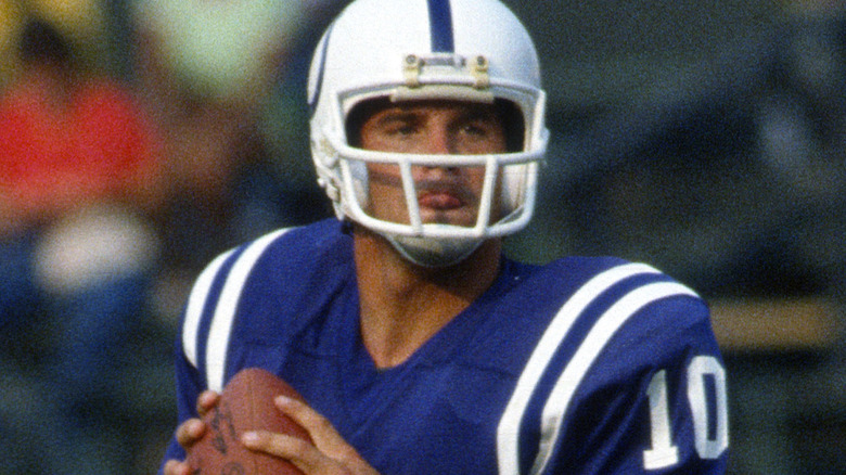 Art Schlichter jeune en uniforme des Colts