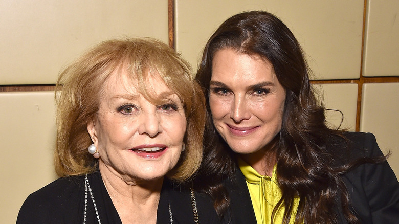 Barbara Walters et Brooke Shields lors d'un événement 