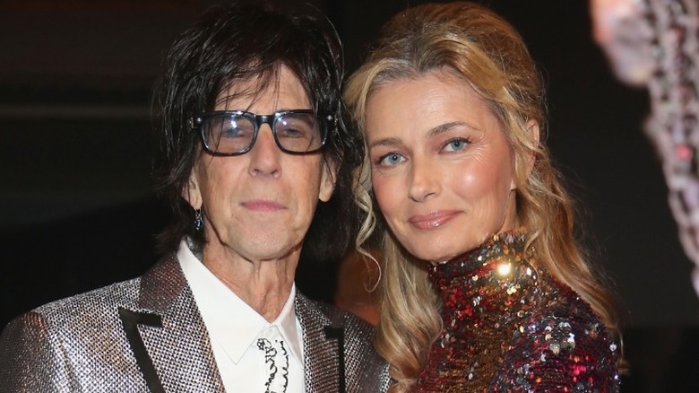 Ric Ocasek et Paulia Porizkova posent