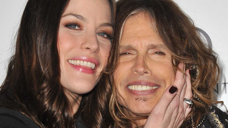 À quoi ressemble vraiment la relation de Steven Tyler avec sa fille Liv