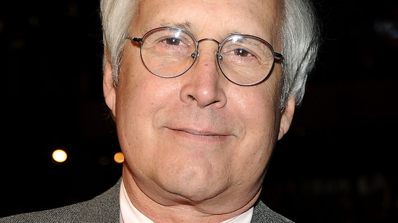 Chevy Chase souriant