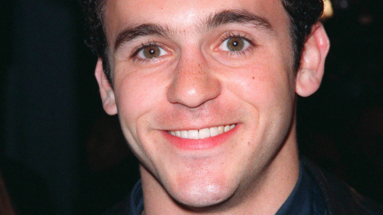 Fred Savage souriant