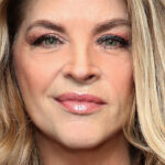 Kirstie Alley prétend avoir une histoire intéressante avec le roi Charles