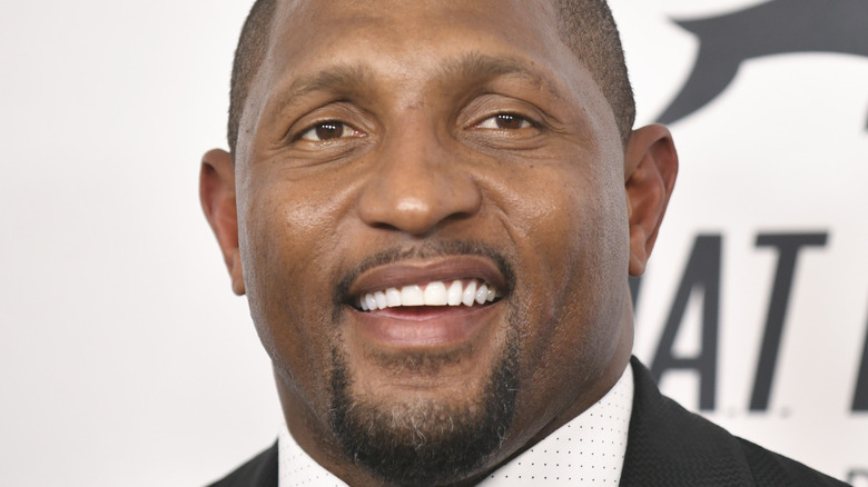 L’affaire de meurtre que Ray Lewis ne peut pas secouer de son passé