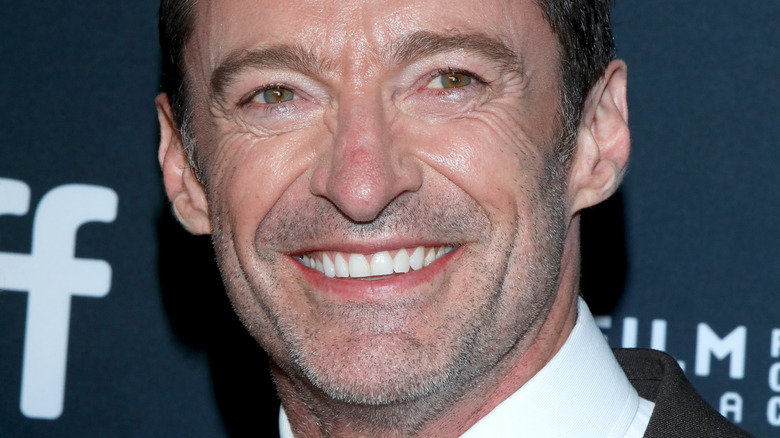 Voici ce qui s’est réellement passé lorsque Hugh Jackman a rencontré la reine