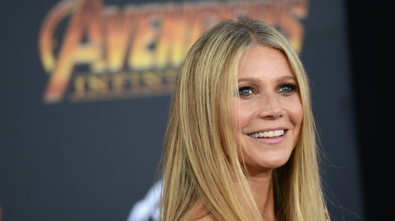 Gwyneth Paltrow sourit