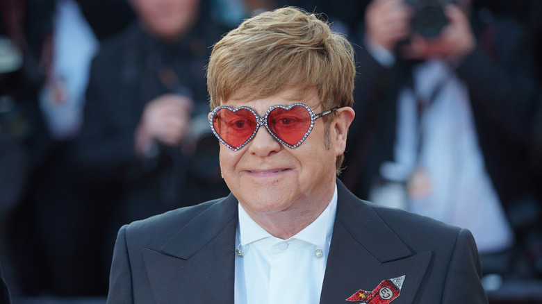 Lunettes de soleil coeur Elton John