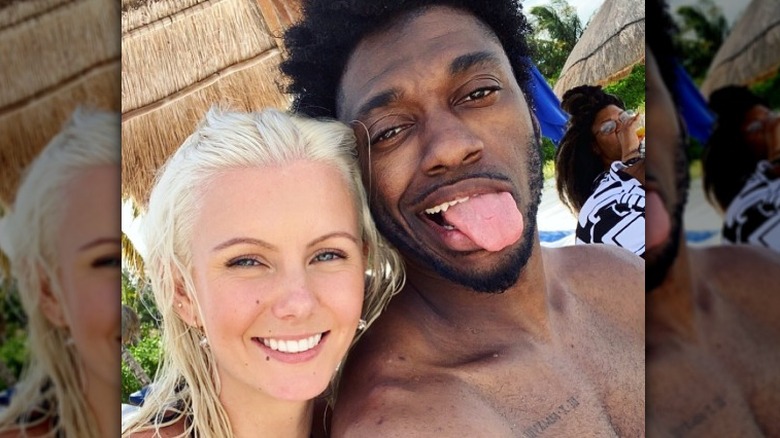 Grete Griffin et Robert Griffin III posent 