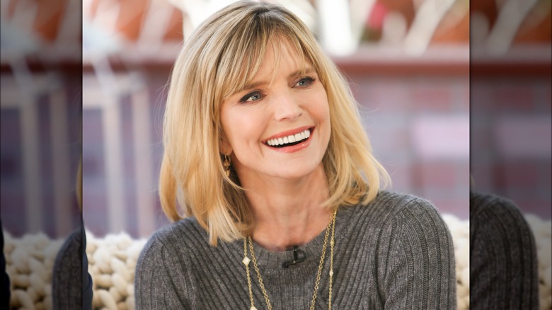 Courtney Thorne-Smith dans un talk-show télévisé