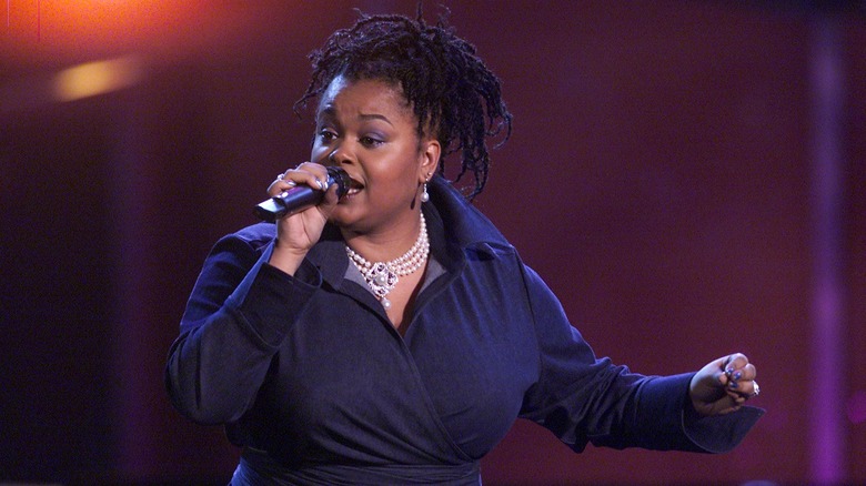 Jill Scott chantant