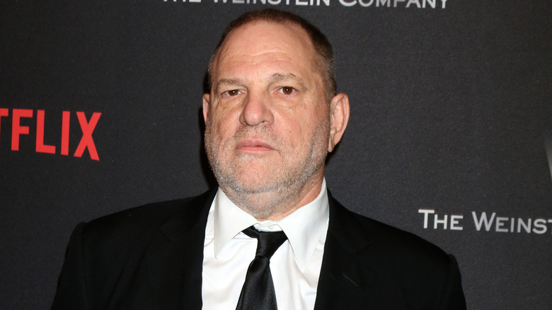 Harvey Weinstein pose