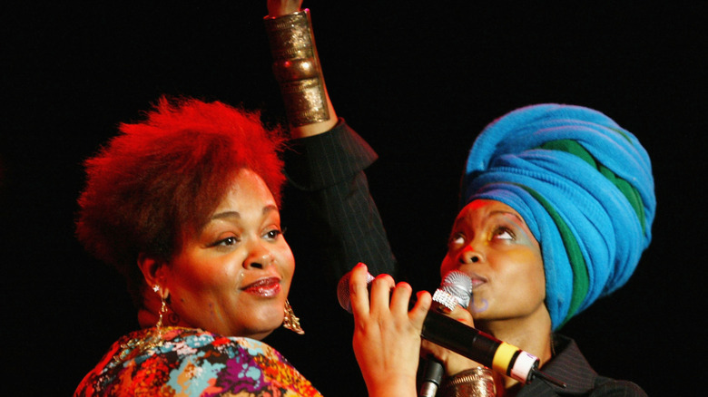 Jill Scott en concert avec Erykah Badu