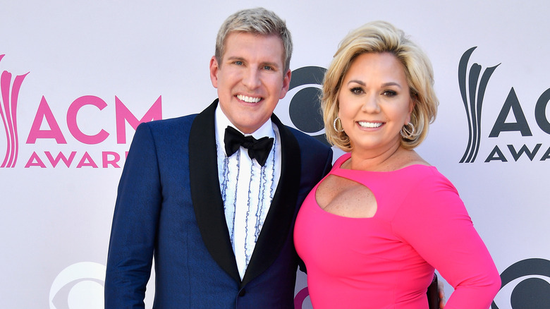 Todd et Julie Chrisley souriant