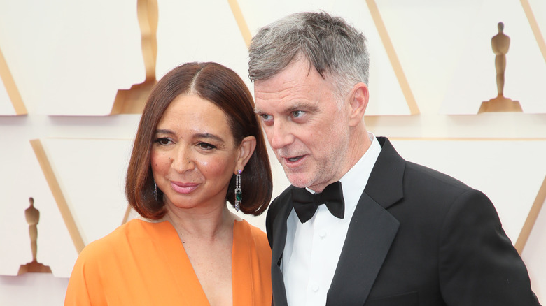 Maya Rudolph et Paul Thomas Anderson regardent