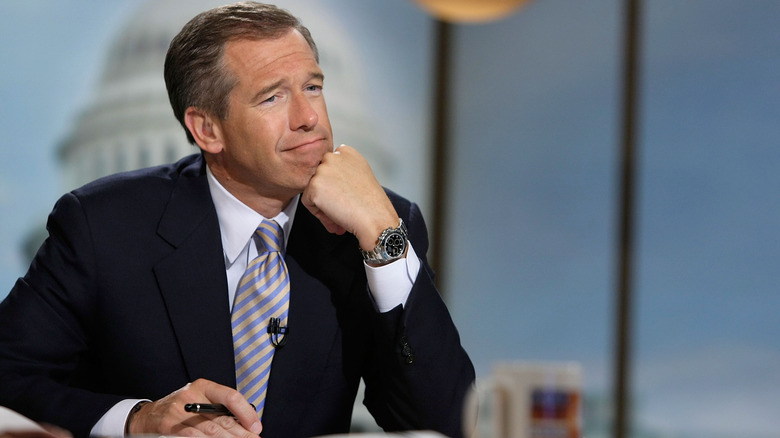 Brian Williams au bureau des nouvelles