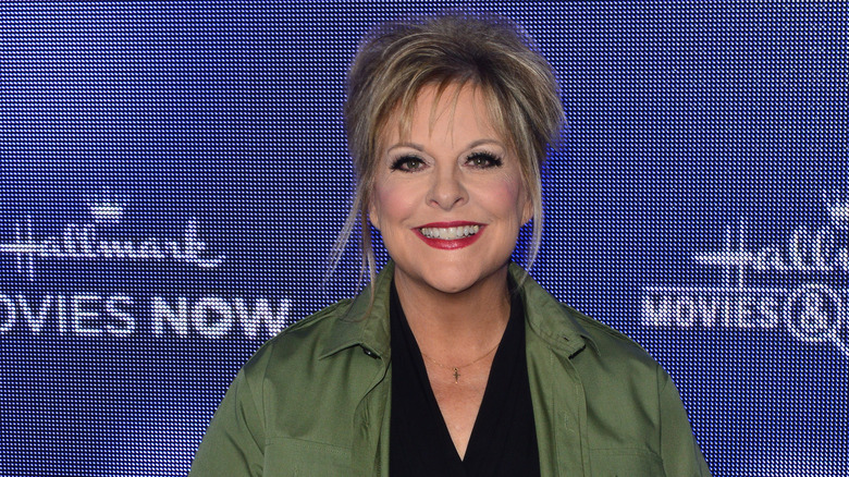 Nancy Grace souriante