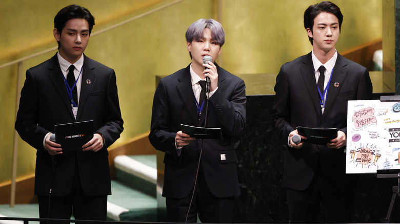 Les membres du BTS s'exprimant aux Nations Unies