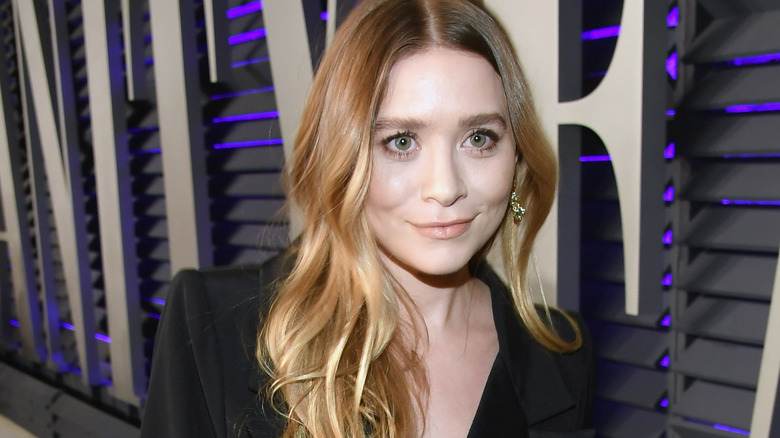 Mary-Kate Olsen souriante 