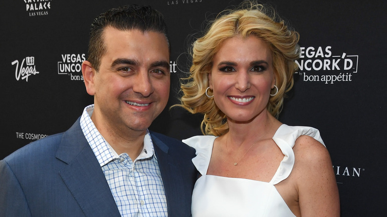 Buddy Valastro et Lisa Valastro sourient