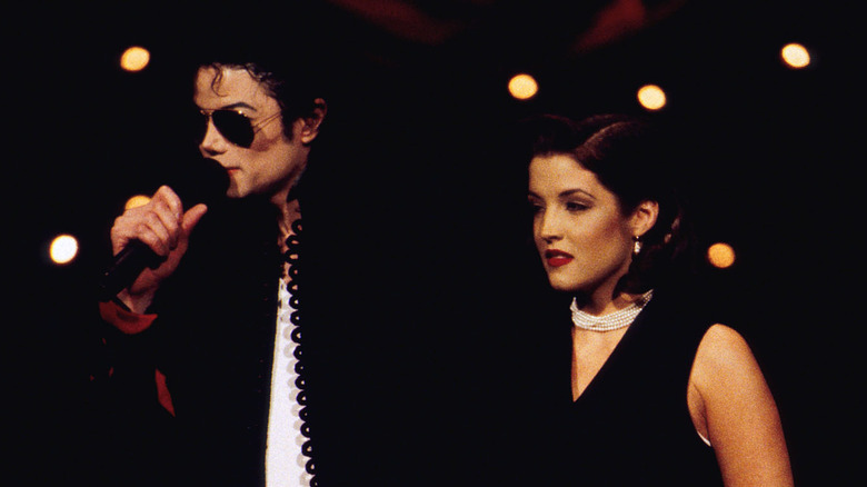 Lisa Marie Presley avec Michael Jackson sur scène