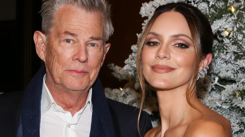 Katharine McPhee et David Foster souriants