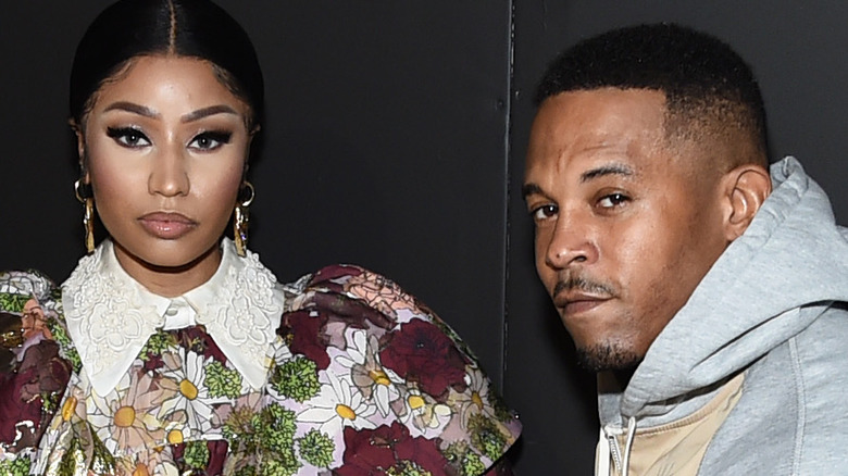 Nicki Minaj et Kenneth Petty ont l'air sérieux