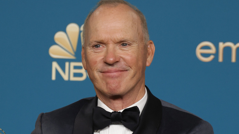 Michael Keaton souriant