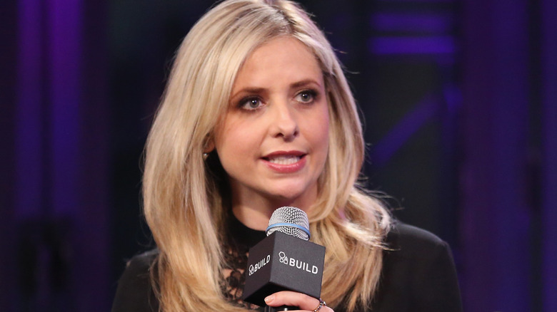 Sarah Michelle Gellar avec micro