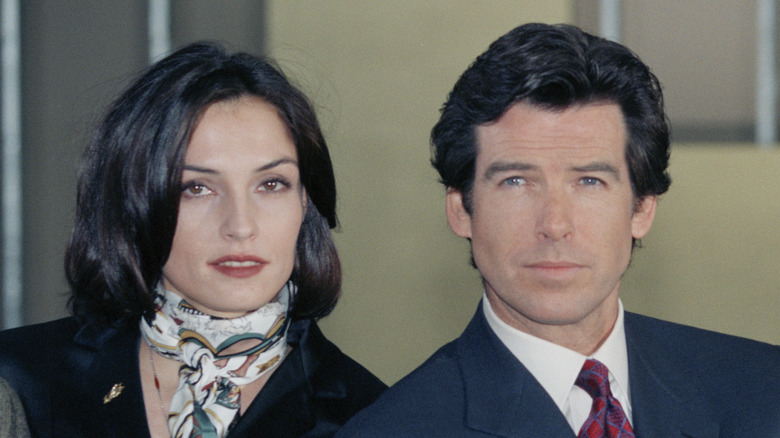 Pierce Brosnan et Famke Janssen posent