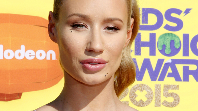 Iggy Azalea posant à l'événement