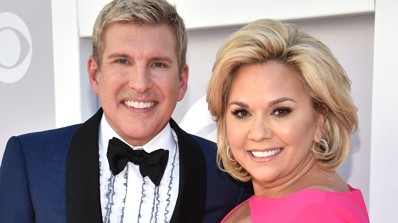 Todd et Julie Chrisley souriant