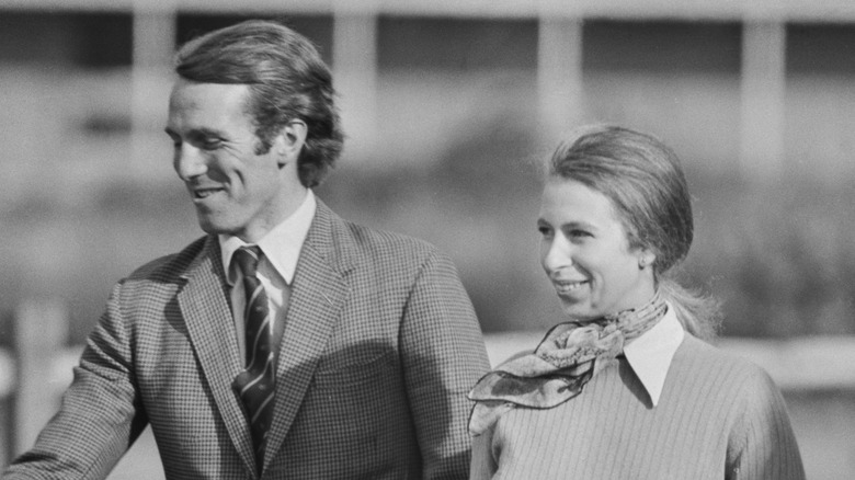 Mark Phillips et la princesse Anne lors d'un événement 