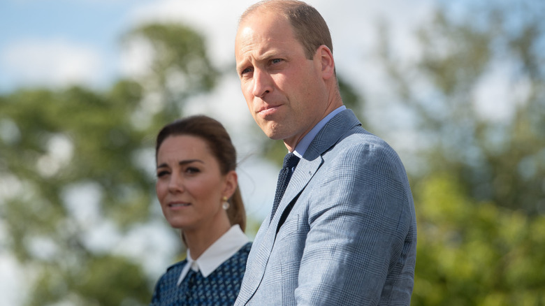 Le prince William et Kate Middleton froncent les sourcils 