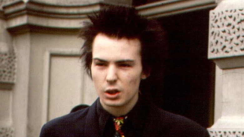 Sid Vicious aux cheveux noirs