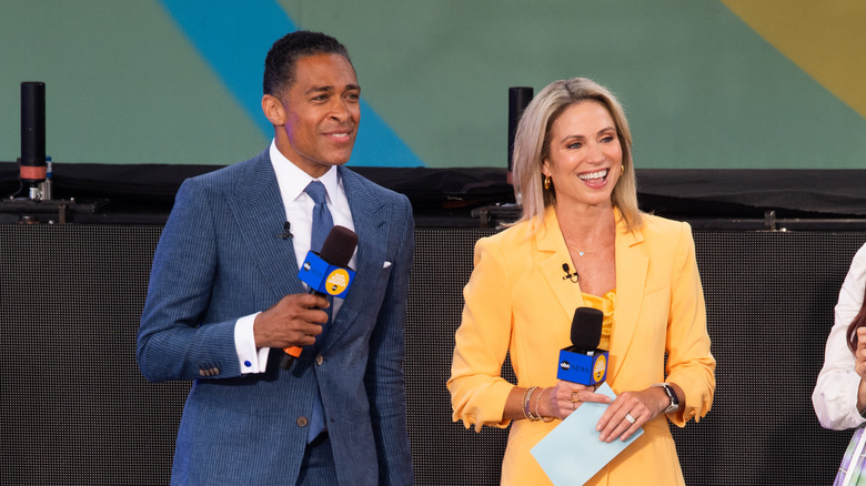 TJ Holmes et Amy Robach présentent un invité