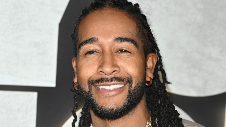 Omarion souriant à l'événement