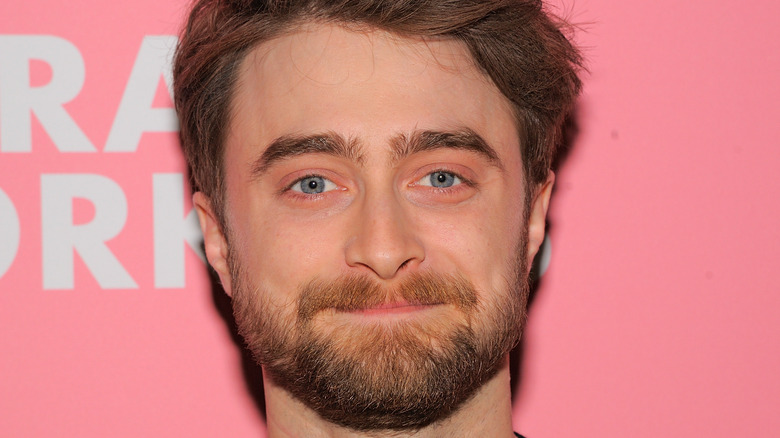 Daniel Radcliffe sourit