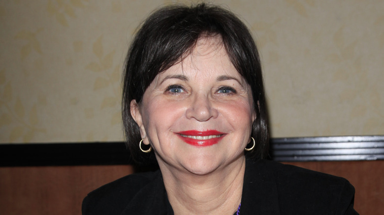 Cindy Williams souriante