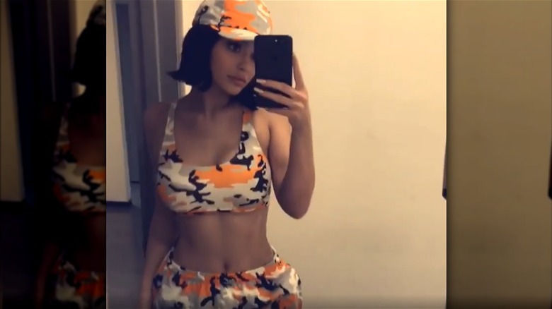 Kylie Jenner porte un imprimé camouflage