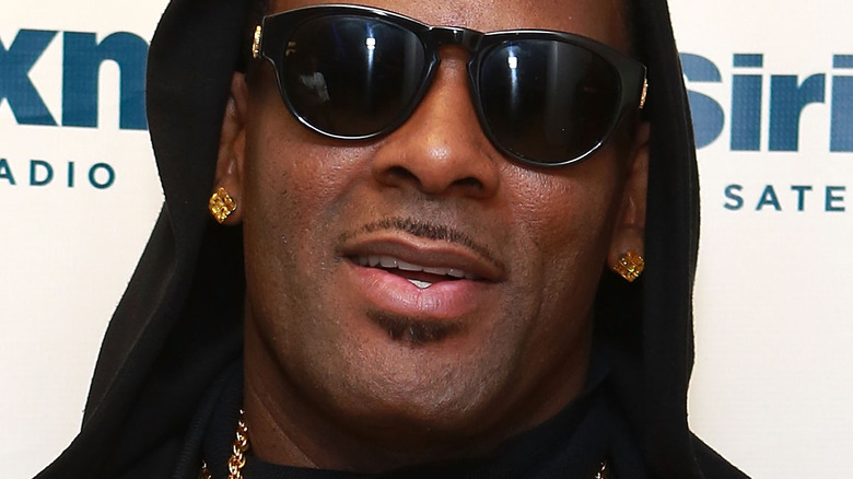 Lunettes de soleil R. Kelly chez radio xm sirius