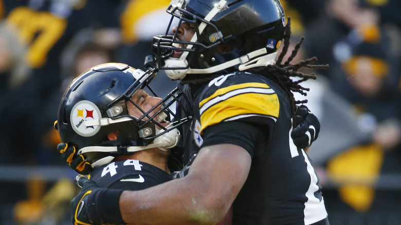 Steelers de Pittsburg sur le terrain 