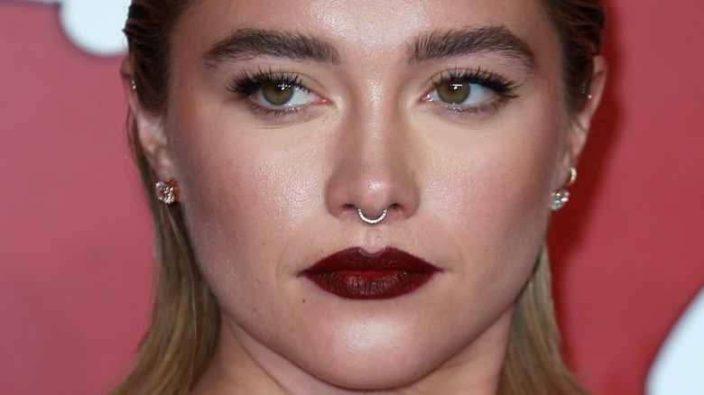 Selon les fans, avec qui Florence Pugh devrait-elle sortir ensuite?  – Sondage exclusif