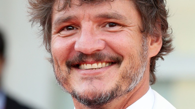 11 faits sur Pedro Pascal (et la raison poignante pour laquelle il a changé de nom)