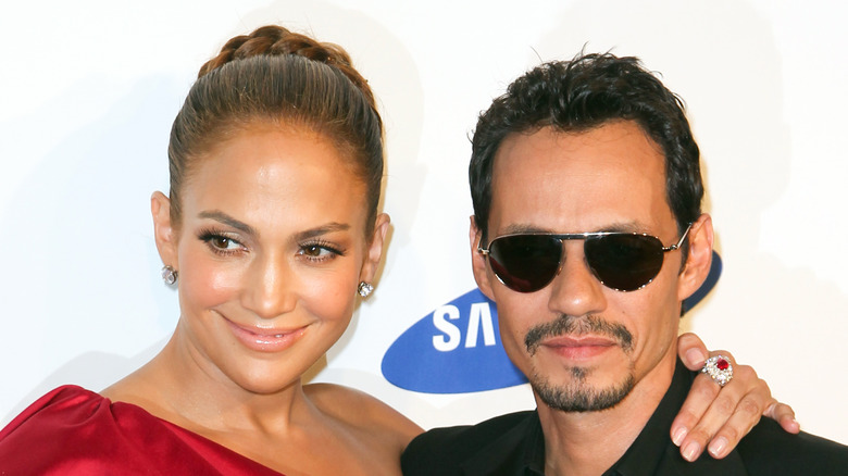 Jennifer Lopez et Marc Anthony souriants