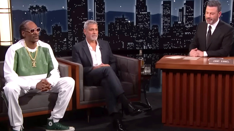 Snoop Dogg, George Clooney et Jimmy Kimmel assis