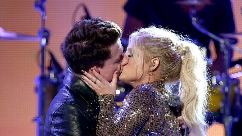 Performance de Charlie Puth et Meghan Trainor à l'AMA 