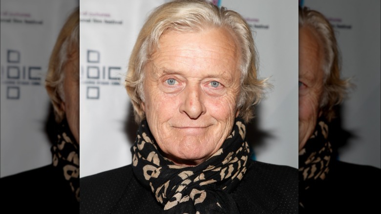 Rutger Hauer souriant à l'événement