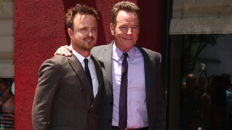 Bryan Cranston reçoit son étoile sur le Hollywood Walk of Fame avec Aaron Paul